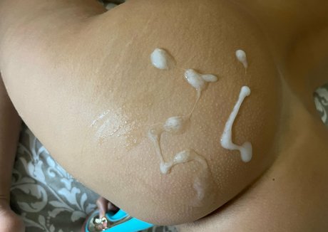 poliamorosaa beautiful pornstar image