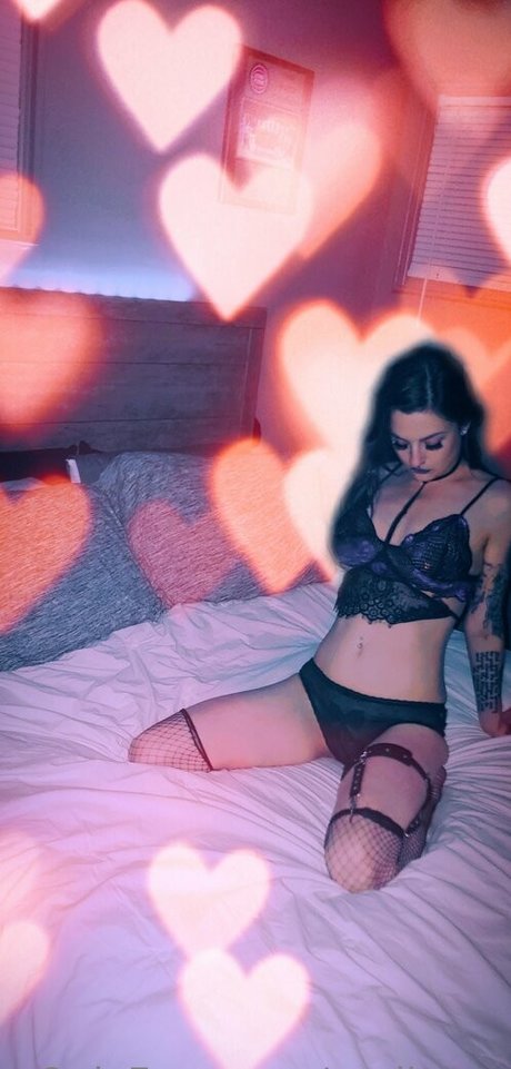 aprilaura hot pornstar picture