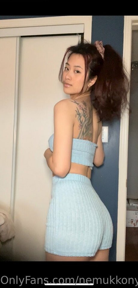 nemukkonyago art actress pics