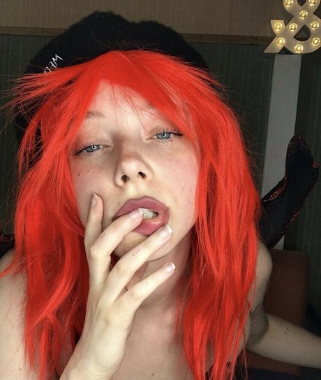 maryjaneshow model high quality photo