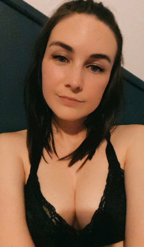 embertay erotic pornstar gallery