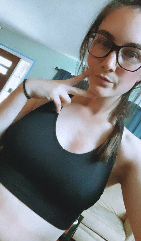 embertay model xxx pics