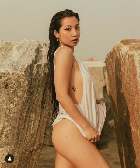 Yourleo s star top image