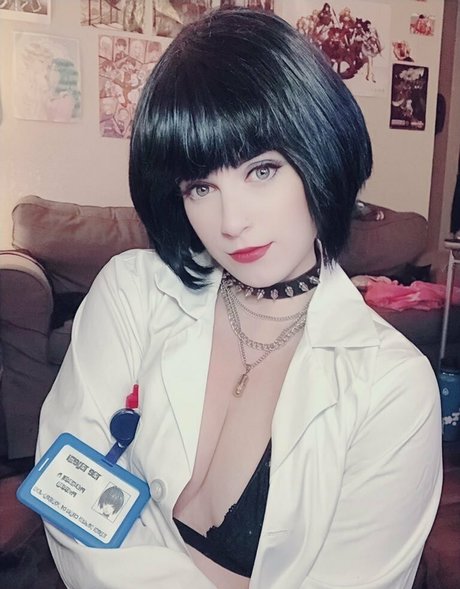 babe brunette onlyfans top img