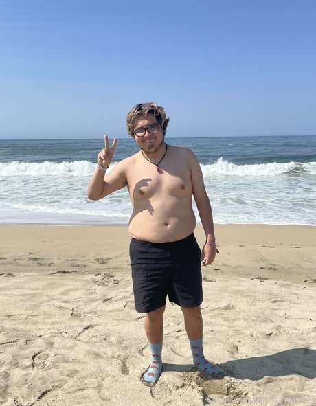 tomas303 pornographic model photos