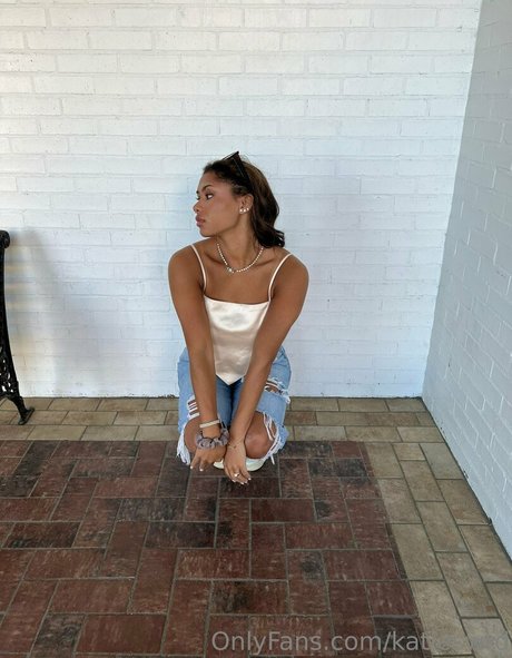 katieswrd pornstar high quality picture