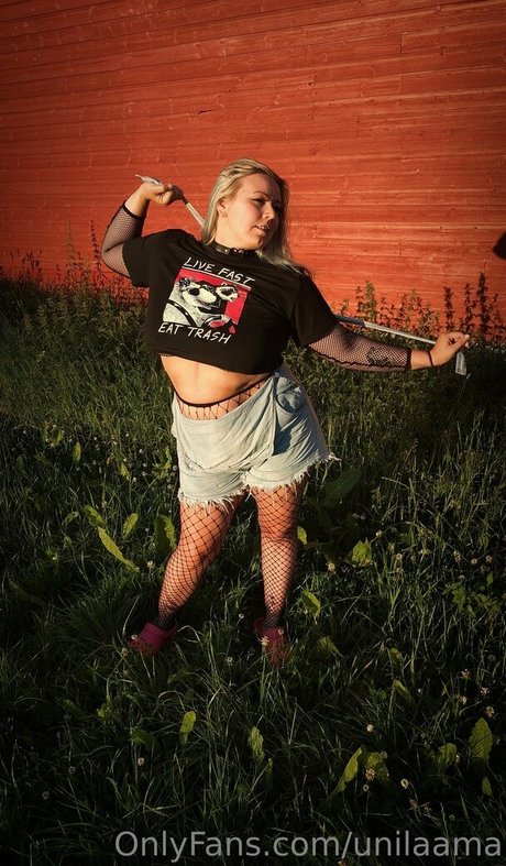 unilaama nude star picture