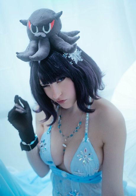 Elycoris exclusive model pics