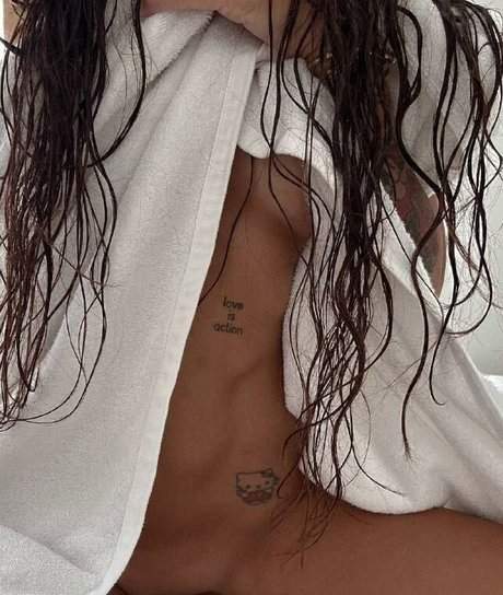 Aiza Dolmatova model nice img