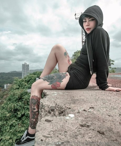 bdsmmistressroxy model nice image