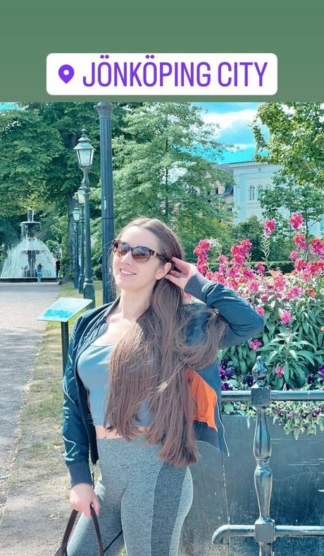 Miss Mikkaa top model pic