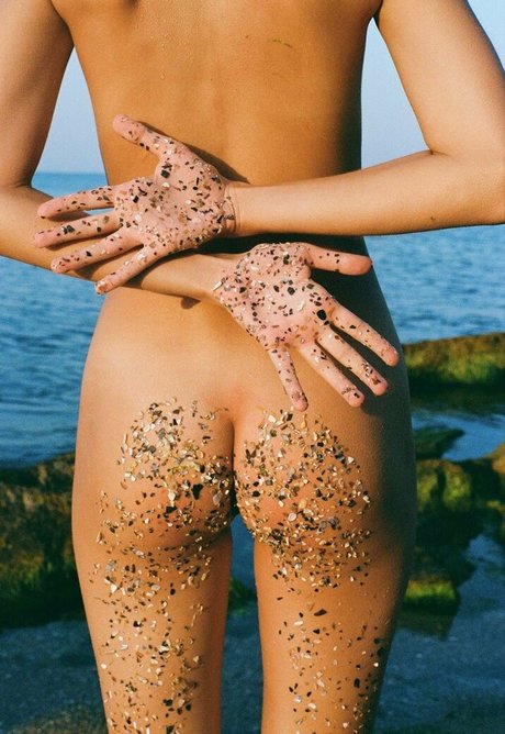 Julia Slip model sex images