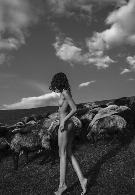 Julia Slip nice actress photos