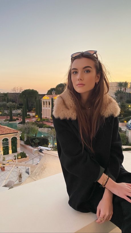 Claire Molin model free gallery