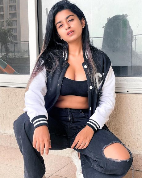 Suhana Khan star hd images