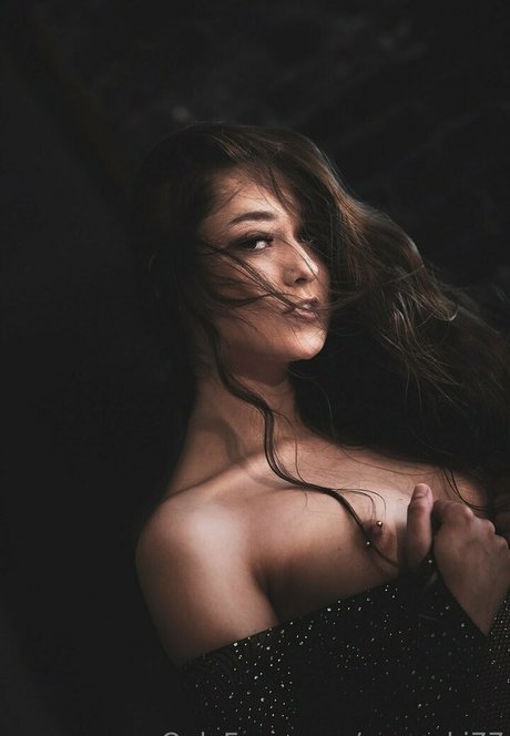 queenki77 erotic model photos