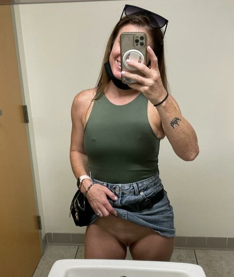 lesbian pussy onlyfans free naked image