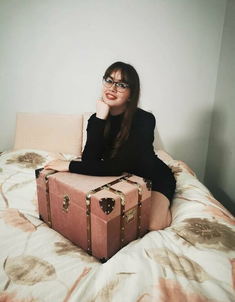 big tits petite onlyfans erotic pic