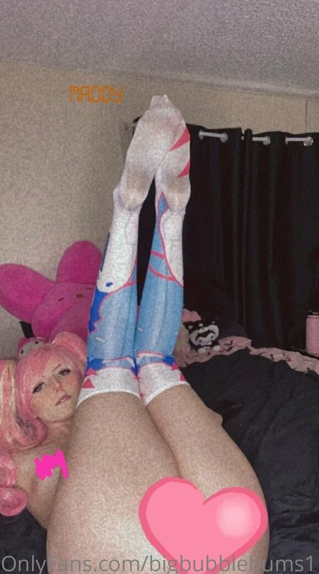 bigbubblebums1 pornstar free picture