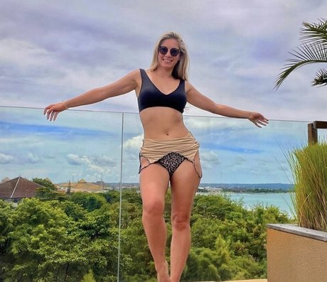 hottest redhead onlyfans hot sexy pics