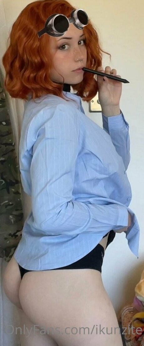 ikunzite pornstar photo