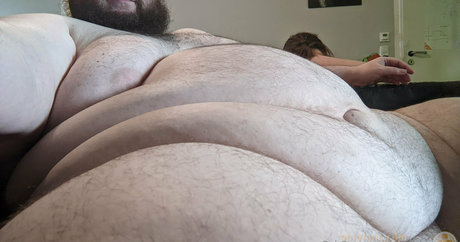 busty milf onlyfans free naked picture