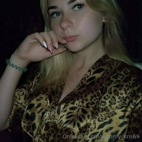 yummy kris69 top model photo