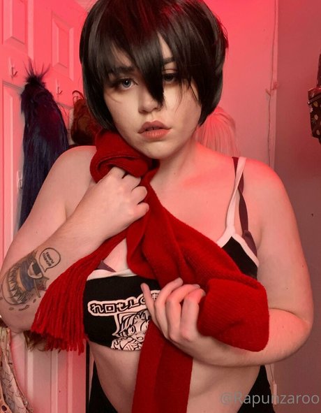 Rapunzaroo naked model picture