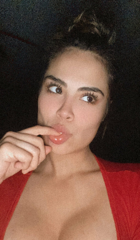 karlaamarie exclusive actress pic