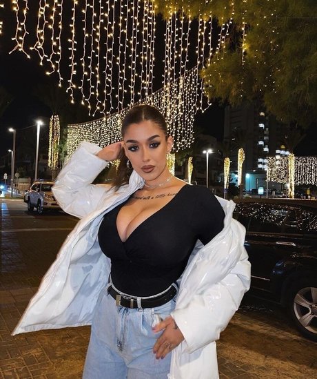 May Bakshi porn star pics