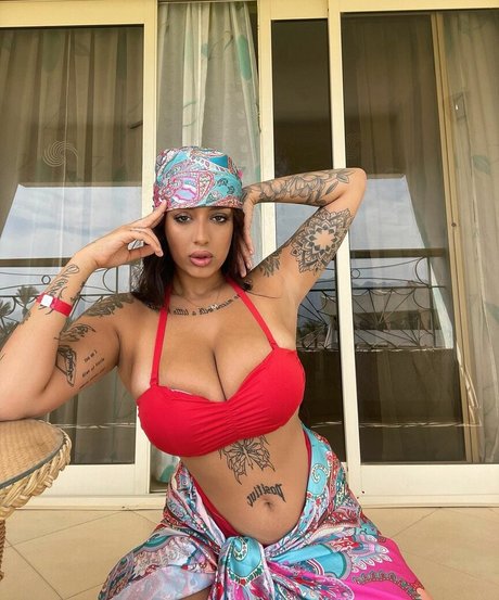 sexy mom onlyfans nudes picture