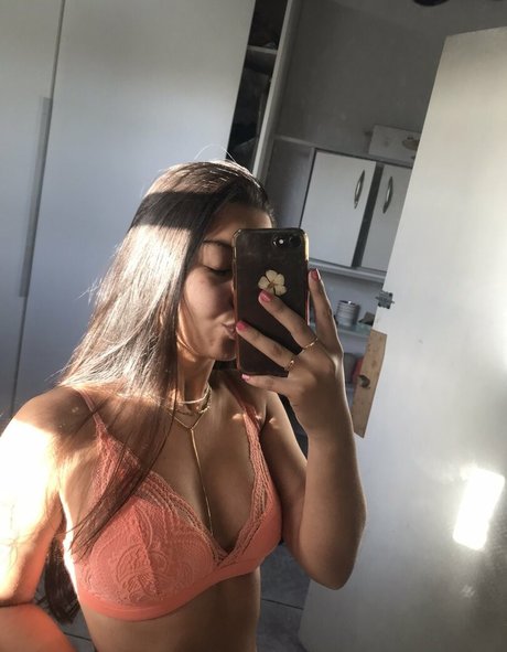 Sanbelly nude model pics