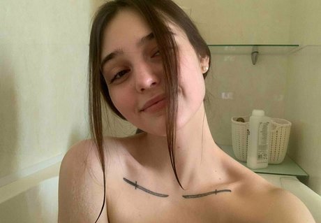 stellamori nice actress photo