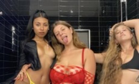 Tawny Sky Antle erotic actress image