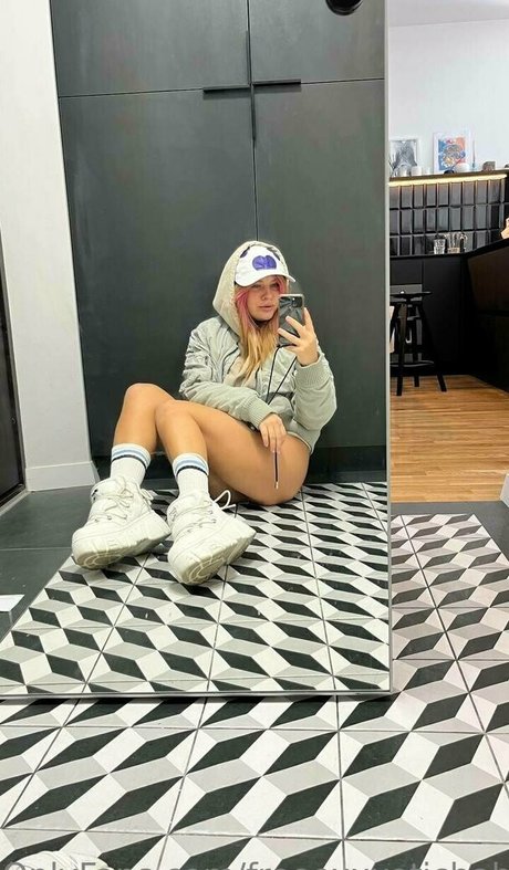 lovelyrachel2000 high quality model photos