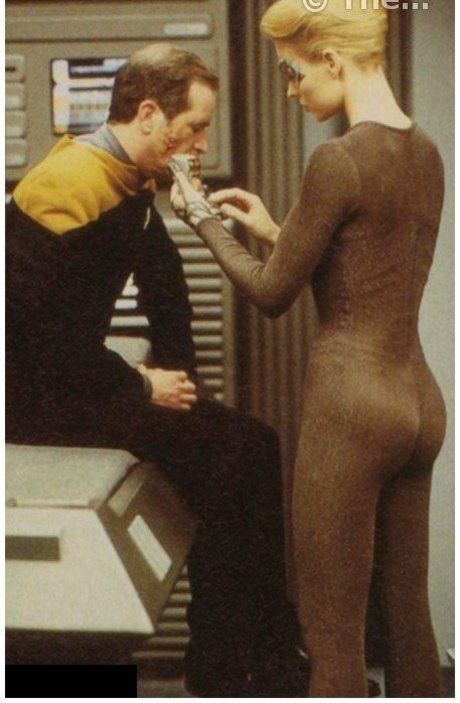 Jeri Ryan star sexy gallery