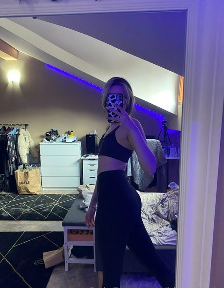 kittxnlyvip star hd img