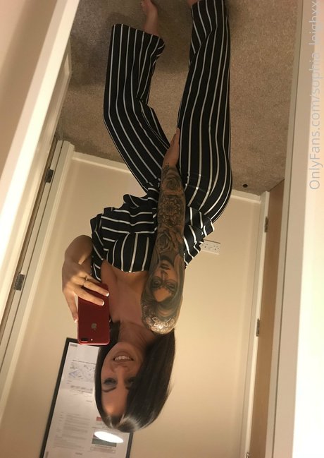 teen lesbian onlyfans hot picture