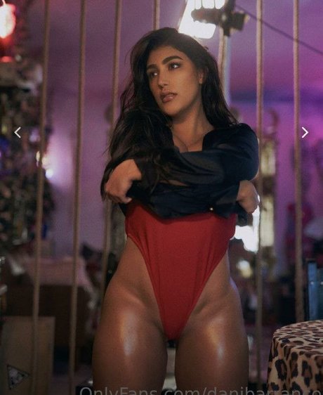 Danibarranco star erotic photos
