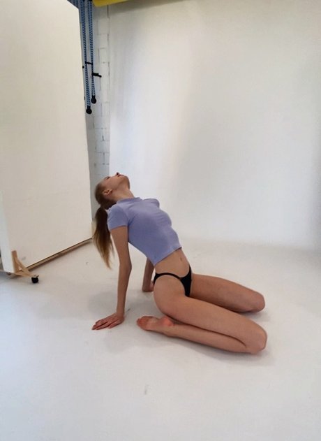 Lily Osadcha nice model picture