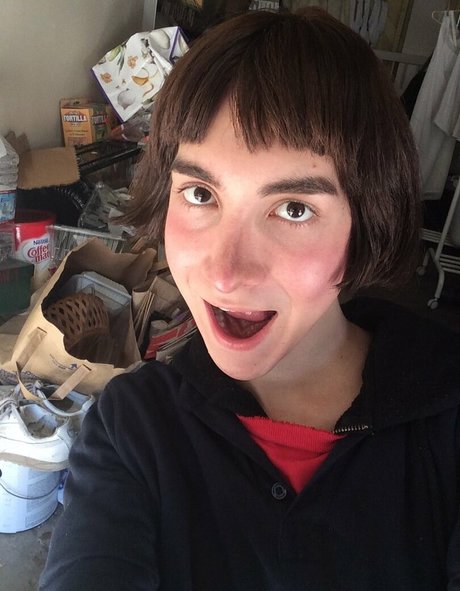 Cassie Brooks star adult images