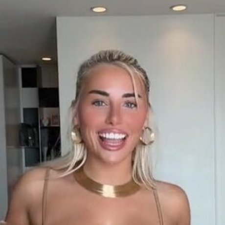 Ellie Brown erotic pornstar gallery