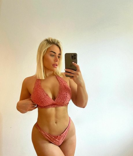 Ellie Brown nudes actress photos