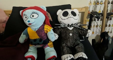 Kizzlebits nude actress pic