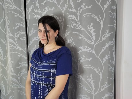 Princesse Namrah naked model gallery