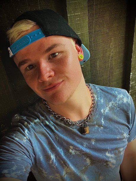 Inked Puppy_ exclusive star pictures