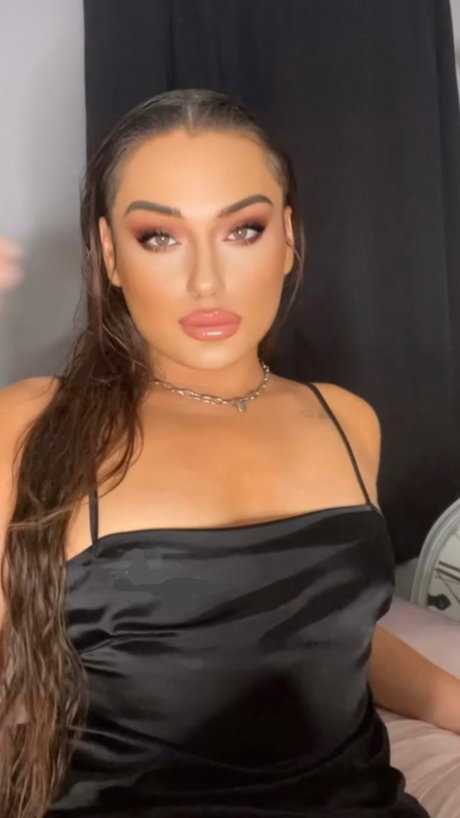 BAD TRANS HO_ adult actress gallery