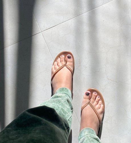Baddie Toes best pornstar pics
