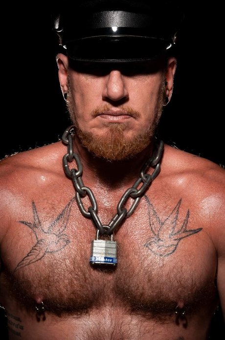 DICK SAVVY pornstar beautiful pictures