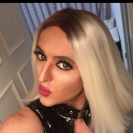 Miss Lucy Large Queen of filth_ pornstar hot pic